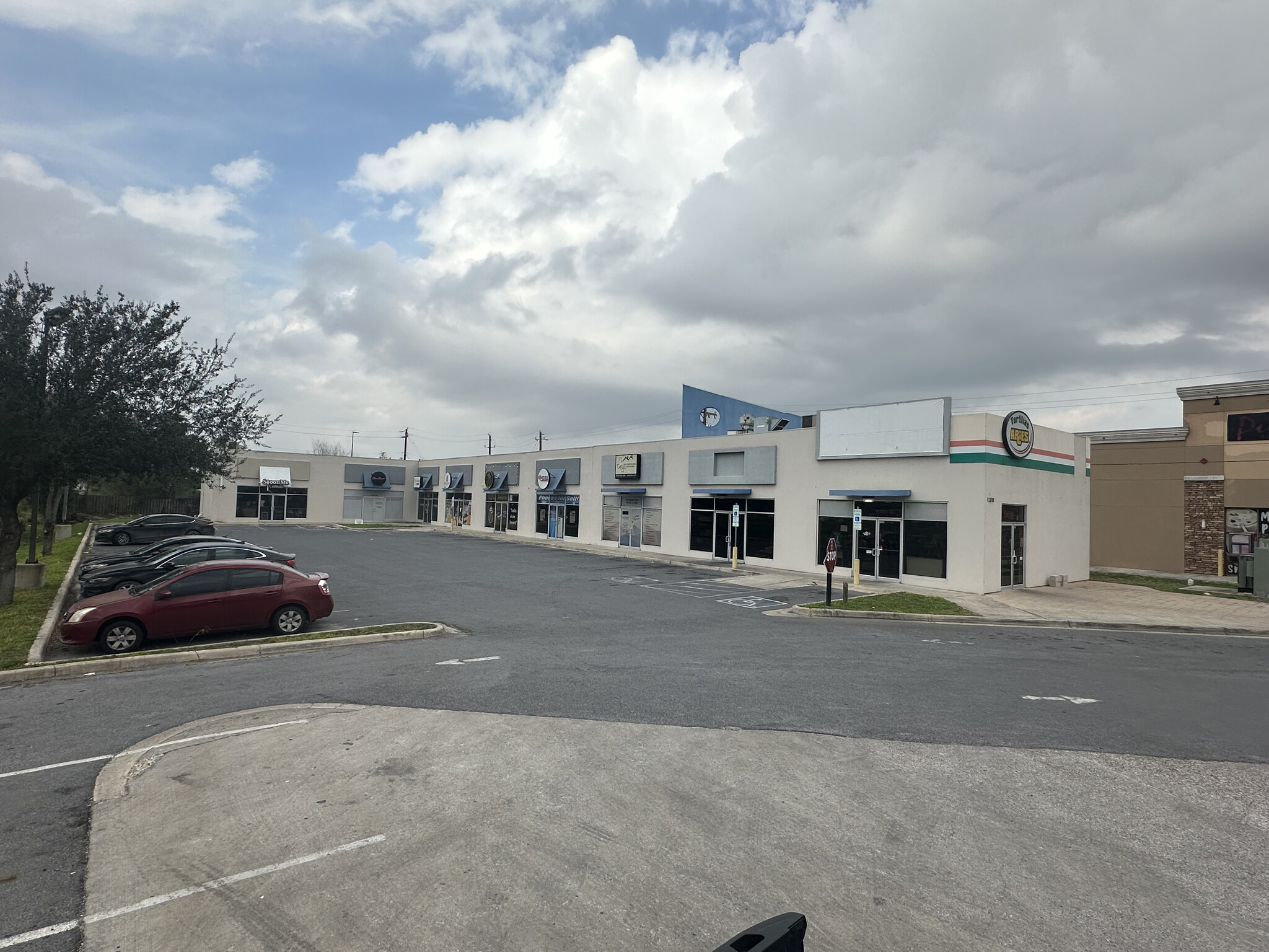 Exclusive Retail for Lease
